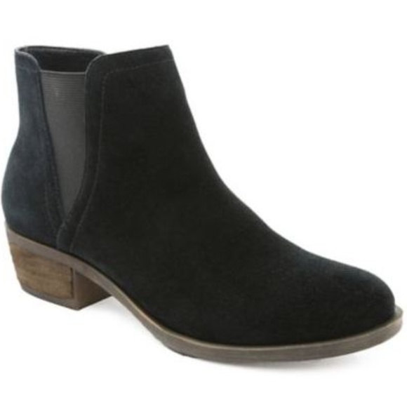 Kensie Garry Suede Booties A - Picture 2 of 5